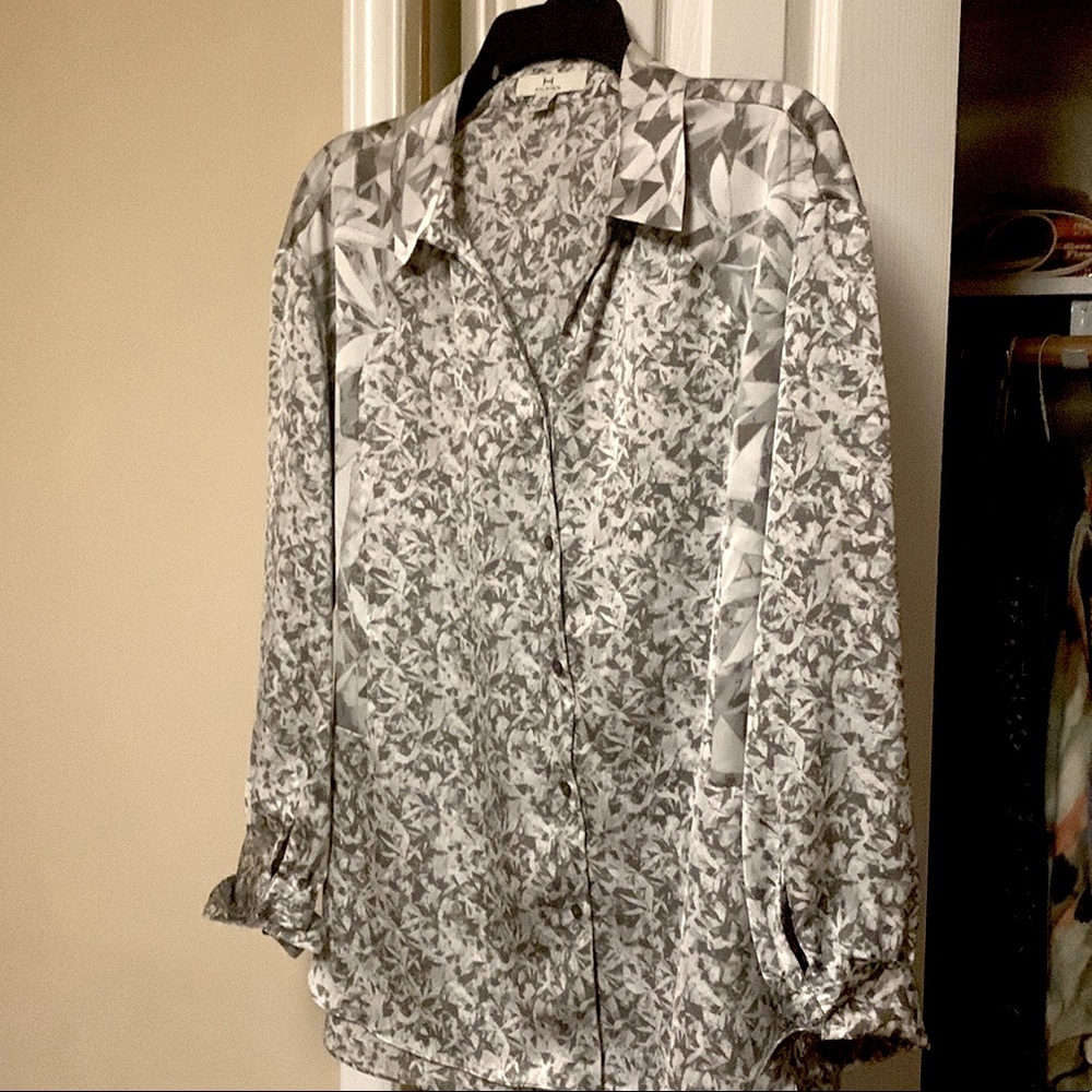 HALSTON Long Sleeve Blouse/ Gorgeous mix of Grays,Cream, and muted Silver